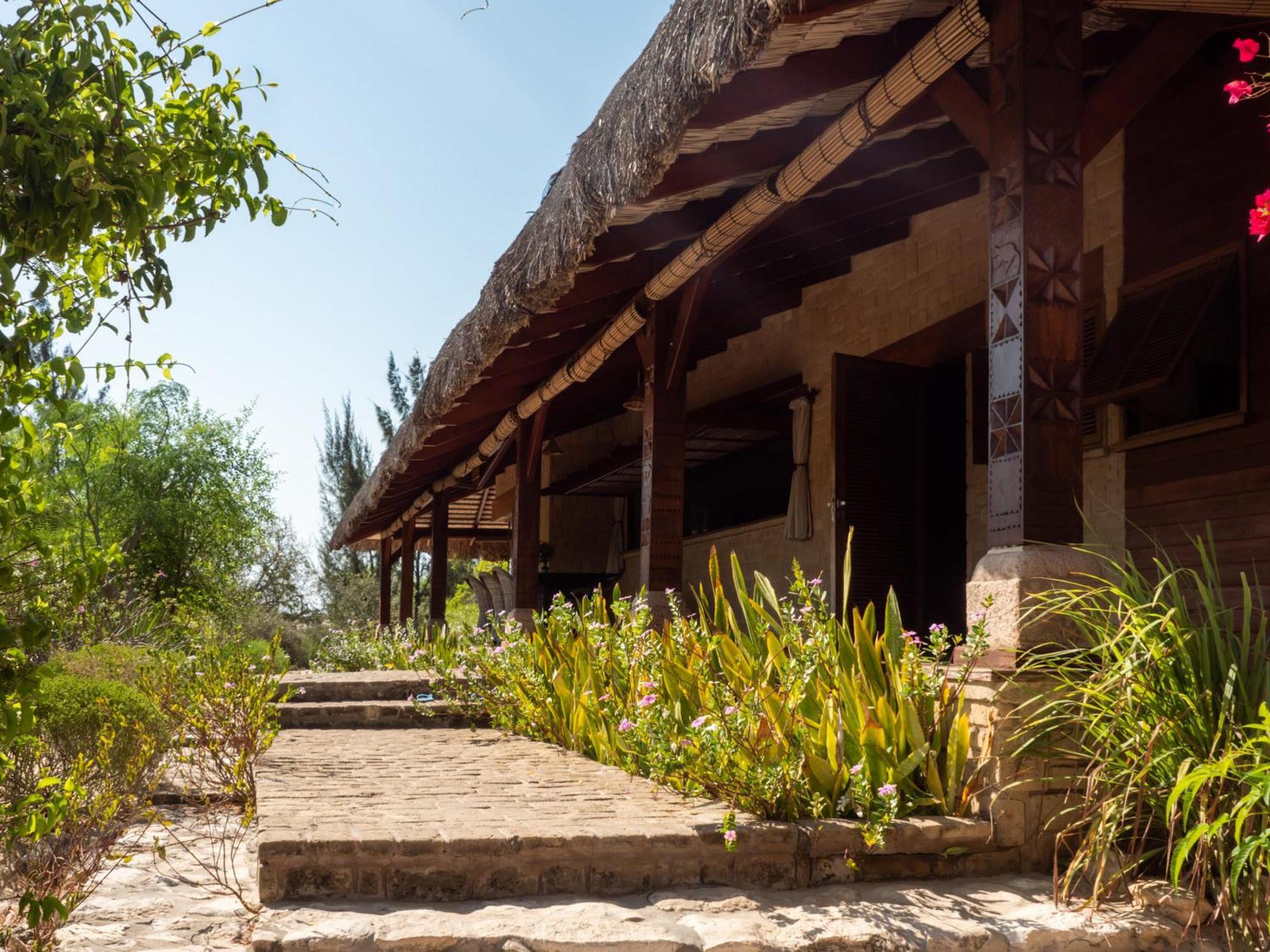 Demeure De La Compagnie Generale Des Huiles Precieuses Bed & Breakfast Ifaty Exterior photo
